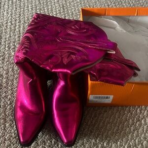 Metallic Pink Cowgirl boots